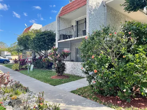 8701 SW 141st St #K2, Palmetto Bay, FL 33176
