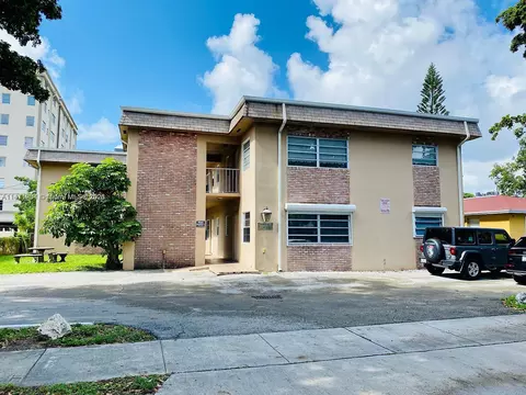 Undisclosed, Hollywood, FL 33020