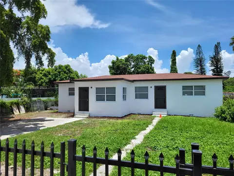 1745 NW 75th St, Miami, FL 33147