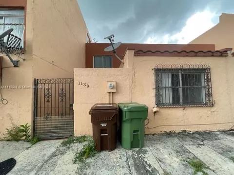 1139 W 44th St #14, Hialeah, FL 33012