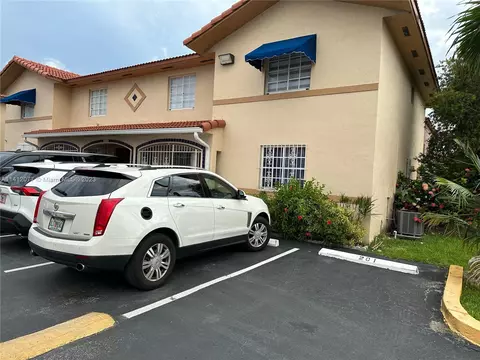 2282 W 74th St #101-1, Hialeah, FL 33016