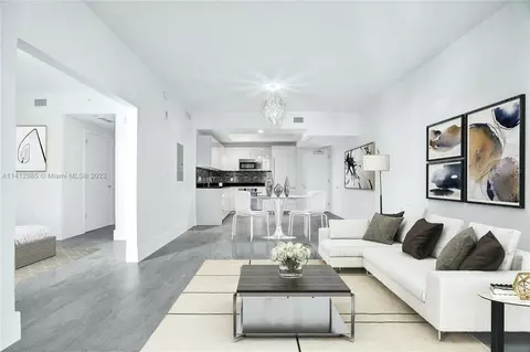 1010 Brickell Ave #4607, Miami, FL 33131