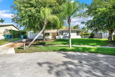 21414 SW 98th Ct, Cutler Bay, FL 33189