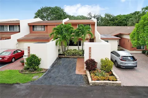 7843 SW 106th Cir, Miami, FL 33173