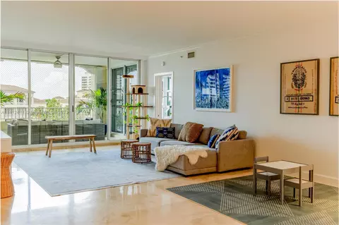 723 Crandon Blvd #PH5, Key Biscayne, FL 33149