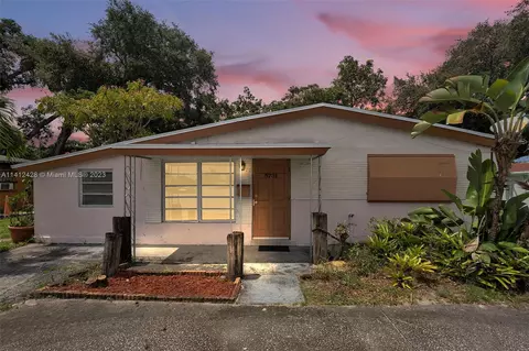 5731 Sheridan St, Hollywood, FL 33021
