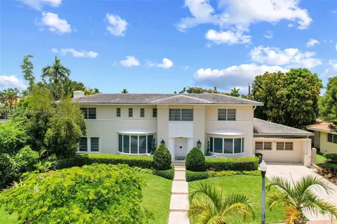 2908 Flamingo Dr, Miami Beach, FL 33140
