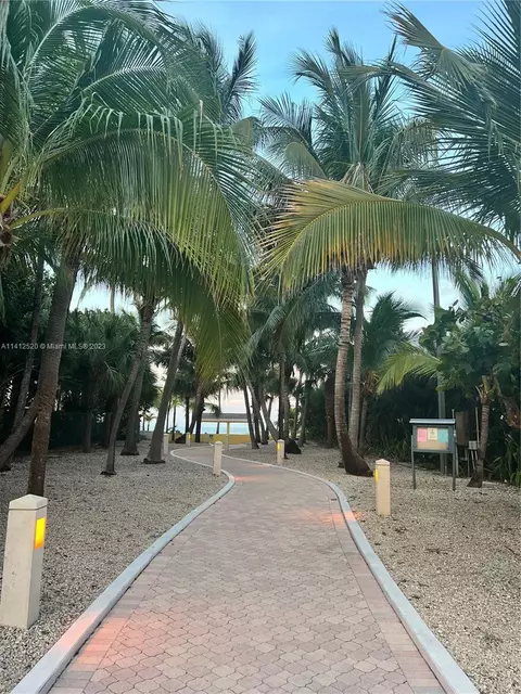3270 Spanish River Dr, Pompano Beach, FL 33062