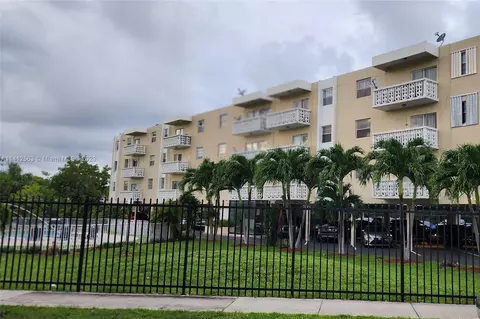 1801 NE 140th St #307, North Miami, FL 33181