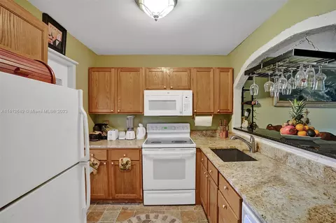 550 SE 2nd Ave #G6, Deerfield Beach, FL 33441