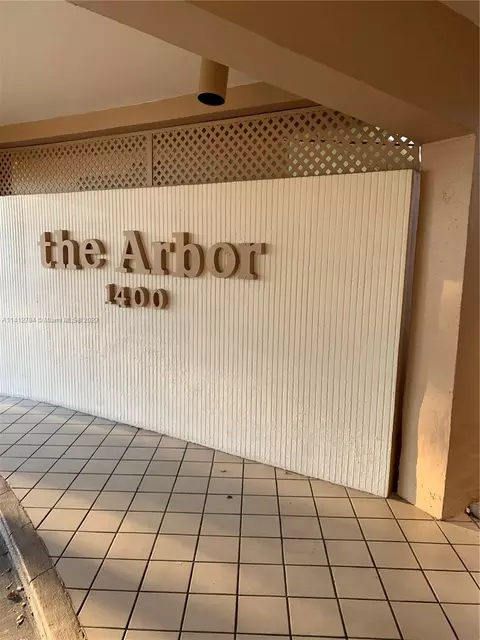 1400 Saint Charles Pl #601, Pembroke Pines, FL 33026