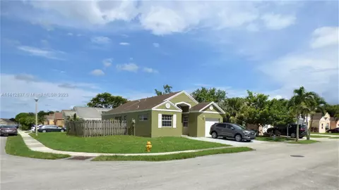 3709 Marlberry Ln, Miramar, FL 33025