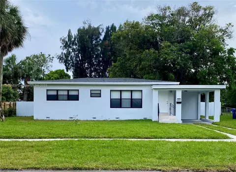 371 E Dayton Cir, Fort Lauderdale, FL 33312