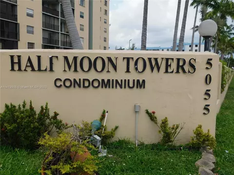 5055 NW 7th St #601, Miami, FL 33126