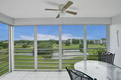 2681 S Course Dr #712, Pompano Beach, FL 33069