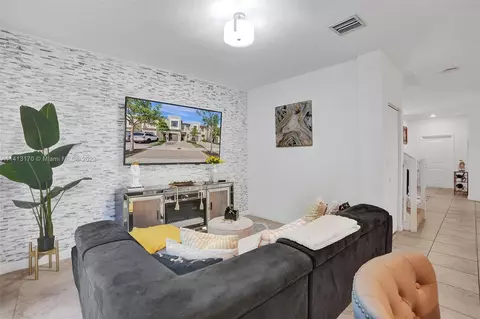 20937 NE 2nd Pl, Miami, FL 33179