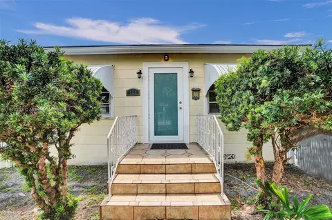 121 NW 34th Ave, Miami, FL 33125