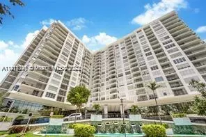 4101 Pine Tree Dr #319, Miami Beach, FL 33140