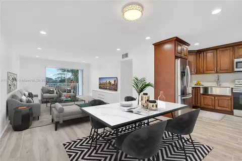1631 NE 114th St #311, Miami, FL 33181