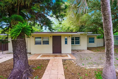 2341 NW 104th Ter, Miami, FL 33147