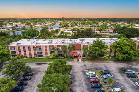 8260 SW 24th St #6202, North Lauderdale, FL 33068