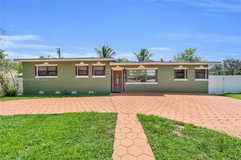 20442 NE 14th Ct, Miami, FL 33179
