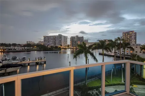 1945 S Ocean Dr #M15, Hallandale Beach, FL 33009