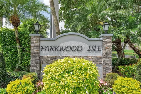 1521 SW 102nd Ter, Davie, FL 33324