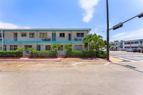 7300 Byron Ave #14A, Miami Beach, FL 33141