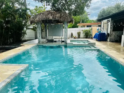 1611 N Douglas Rd, Pembroke Pines, FL 33024
