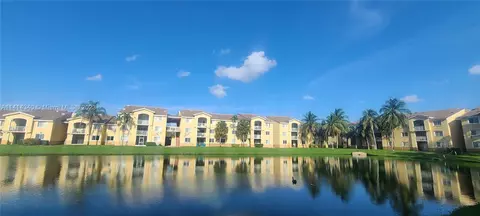 2640 S University Dr #103, Davie, FL 33328