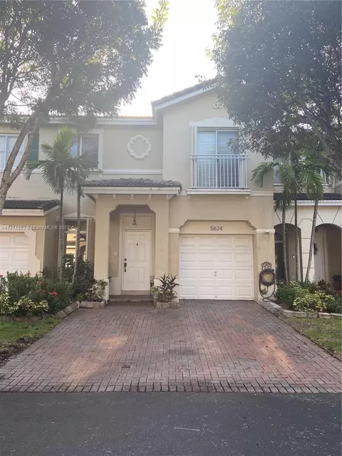 5624 NW 112th Pl, Doral, FL 33178