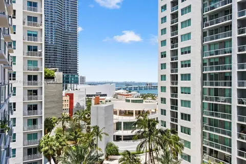 227 NE 2nd St #2700, Miami, FL 33132