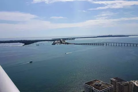 1300 Brickell Bay Dr #3505, Miami, FL 33131