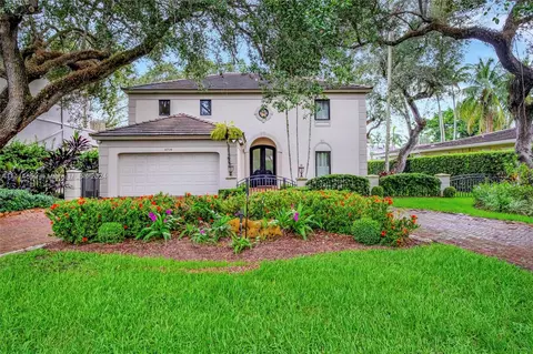 4716 University Dr, Coral Gables, FL 33146