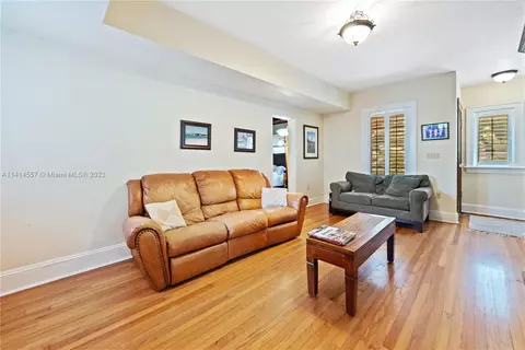 357 Navarre Dr, Miami Springs, FL 33166 photo 8