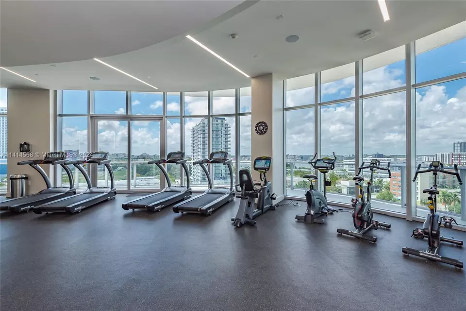  488 NE 18th St #2803, Miami, FL 33132 photo 7