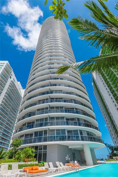 488 NE 18th St #2803, Miami, FL 33132