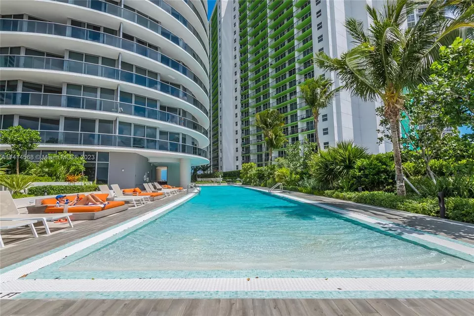  488 NE 18th St #2803, Miami, FL 33132 photo 3
