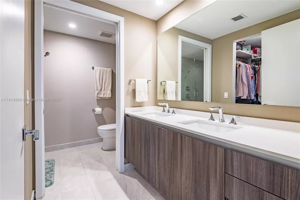  488 NE 18th St #2803, Miami, FL 33132 photo 13