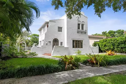 1084 NE 91st Ter, Miami Shores, FL 33138