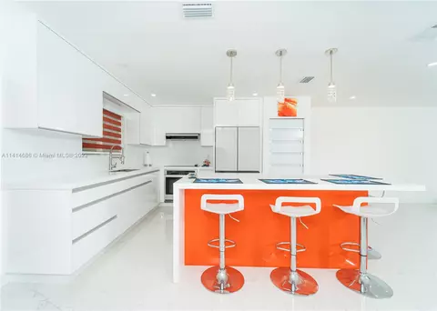 13235 NW 5th Ter, Miami, FL 33182
