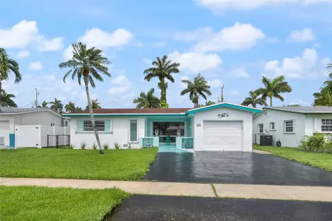 2114 N 14th Ct, Hollywood, FL 33020
