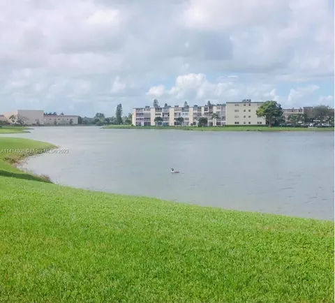 1047 Exeter #C, Boca Raton, FL 33434