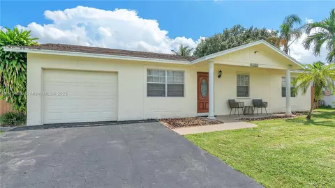8070 NW 47th St, Lauderhill, FL 33351