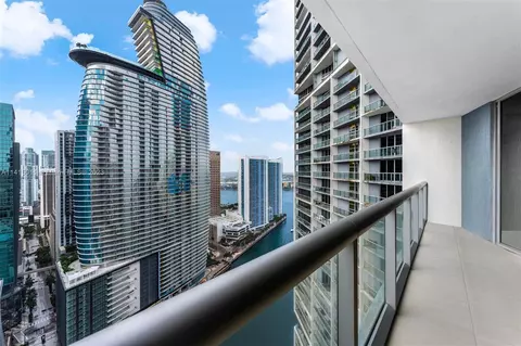475 Brickell Ave #3514, Miami, FL 33131