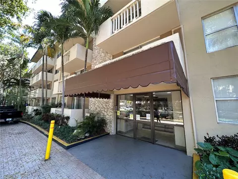 1800 Sans Souci Blvd #221, North Miami, FL 33181