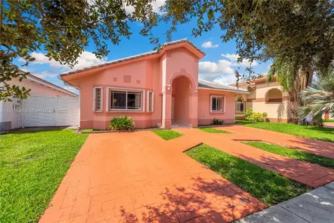8790 NW 142nd St, Miami Lakes, FL 33018