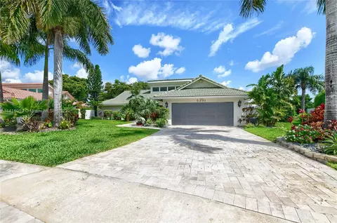 5231 NW 3rd Ter, Boca Raton, FL 33487
