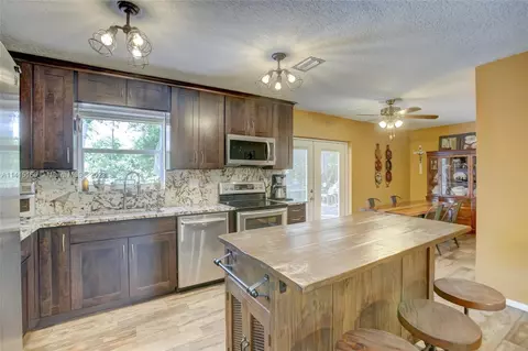 1712 SW 4th St, Fort Lauderdale, FL 33312